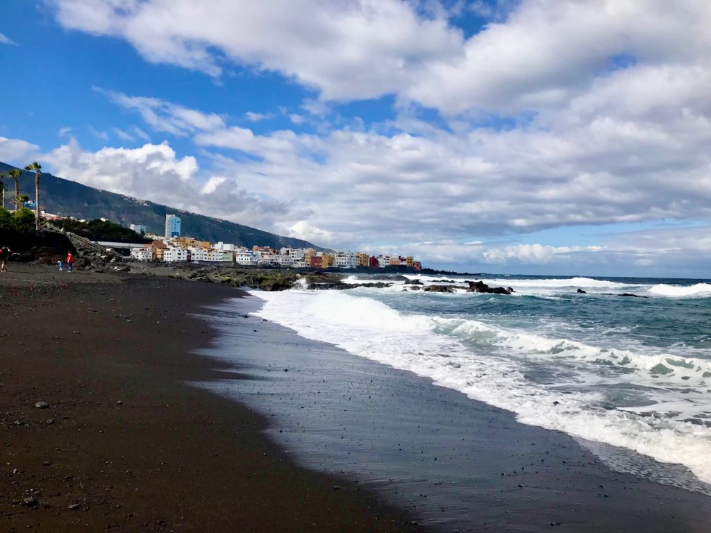 Playa del castillo is a stunning black sand beach in Puerto de la cruz. If you are spending 3 days in Tenerife Playa del Castillo is one of the best beaches you can find