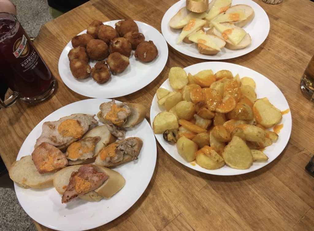 A table full of complimentary tapas in Madrid is hard to come by. El tigre is the go to spot, you really can't rival the quantity of food for the price. 
