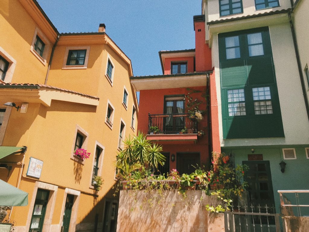 Charming homes in Oviedo. You can visit them while spending 2 weeks in Northern Spain.